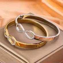 Infinity bold bangle
