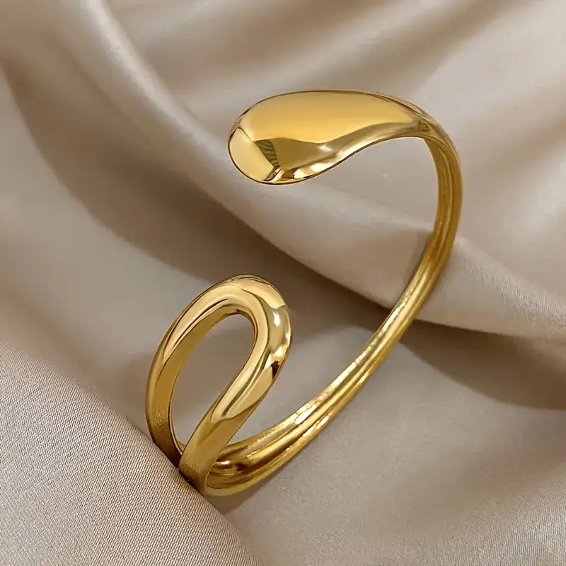 Elegant Teardrop bangle