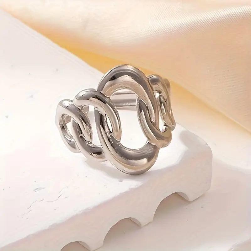 Buckle design ring