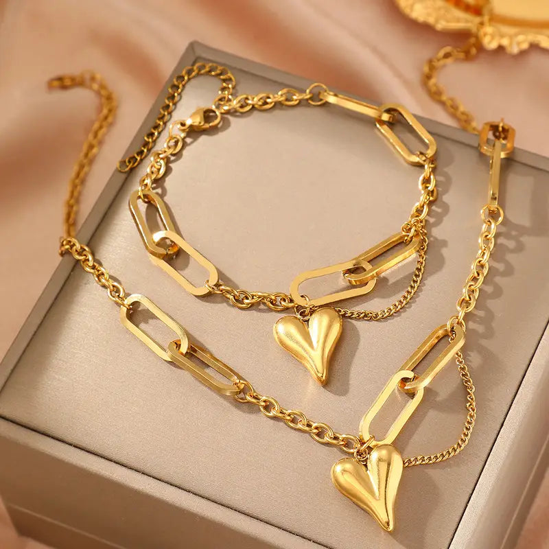 Trendy heart clip design