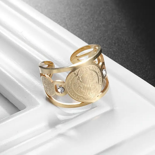 Elegant ring