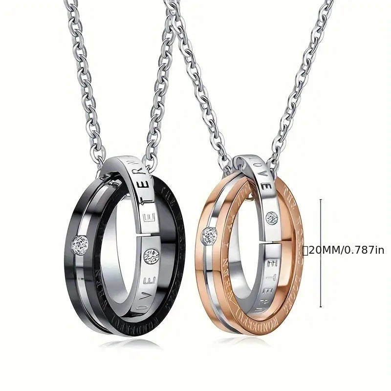Double ring pendant necklace