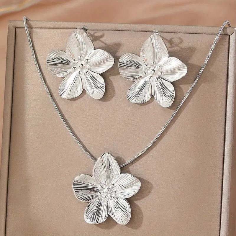 Elegant flower design duo set