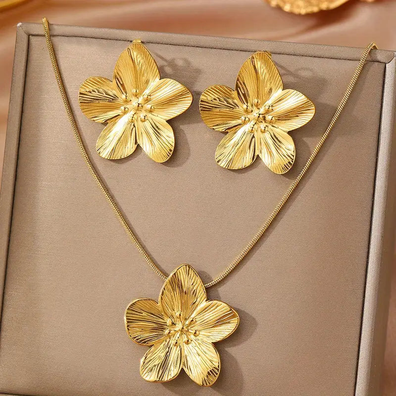 Elegant flower design duo set