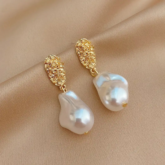 Elegant faux pearl earings