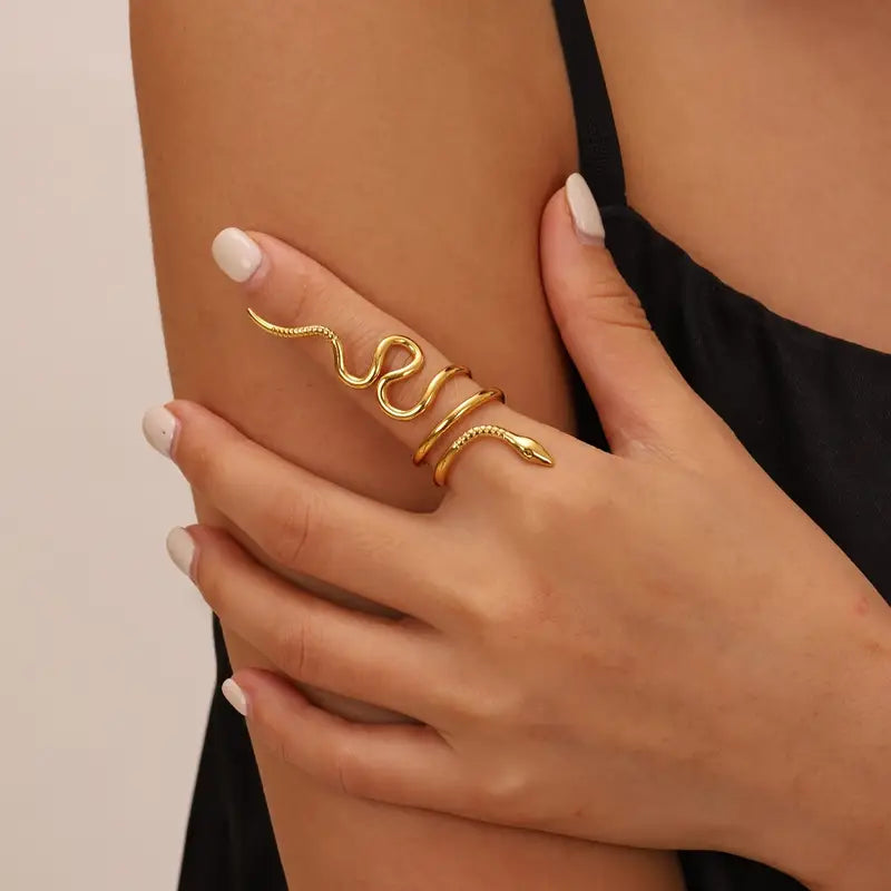 Snake design ring