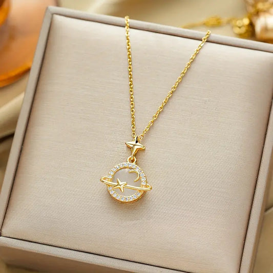 Elegant celestial moon pendant necklace